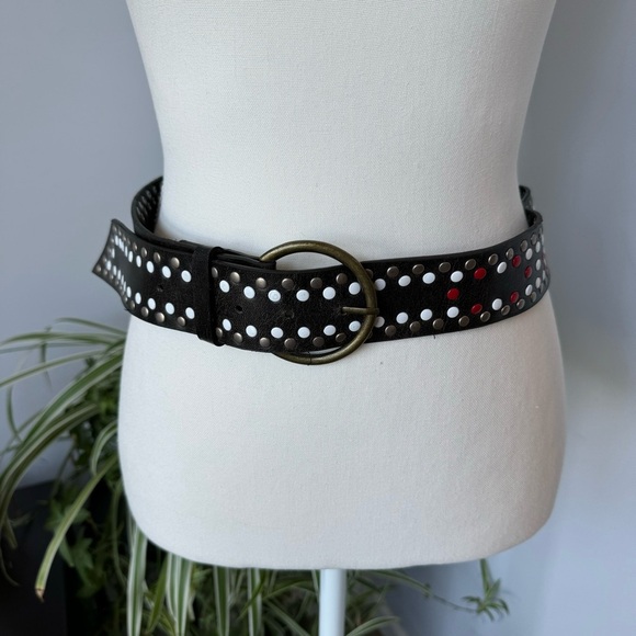 Black 2” Belt with Red and White Rivets Faux Leather Bronze Finish Buckle - Picture 1 of 5